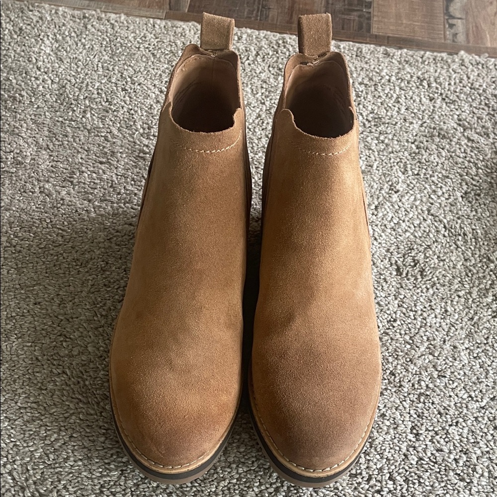 Sofft Tan Ankle Boots